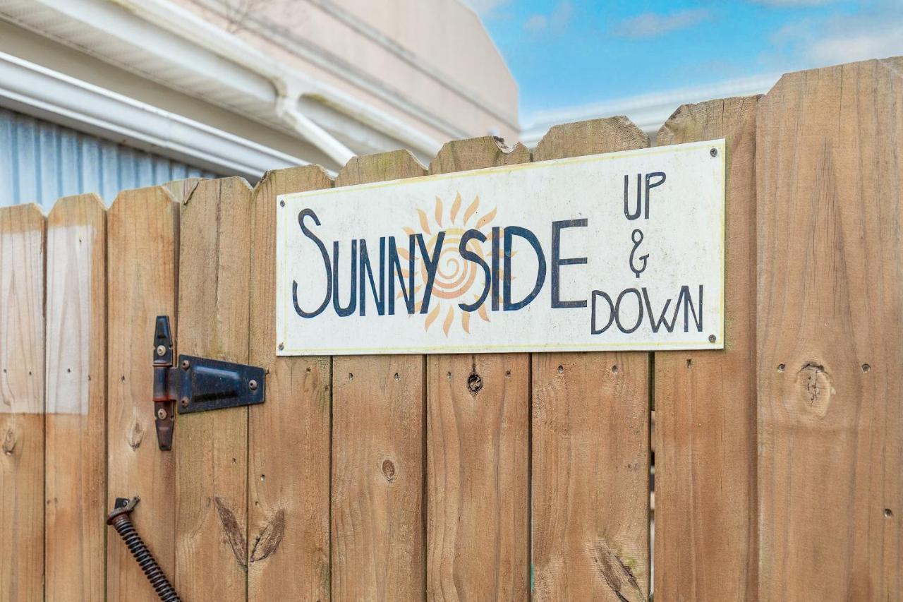 23 Center St - Sunny Side Down - Downstairs Apartment Folly Beach Eksteriør bilde