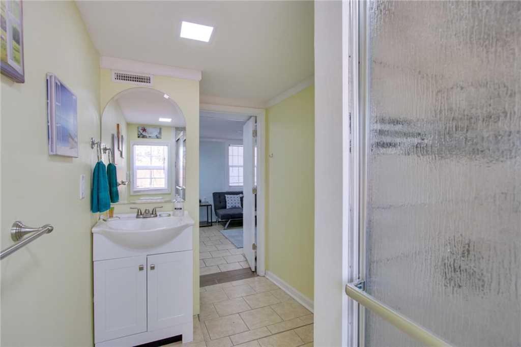 23 Center St - Sunny Side Down - Downstairs Apartment Folly Beach Rom bilde